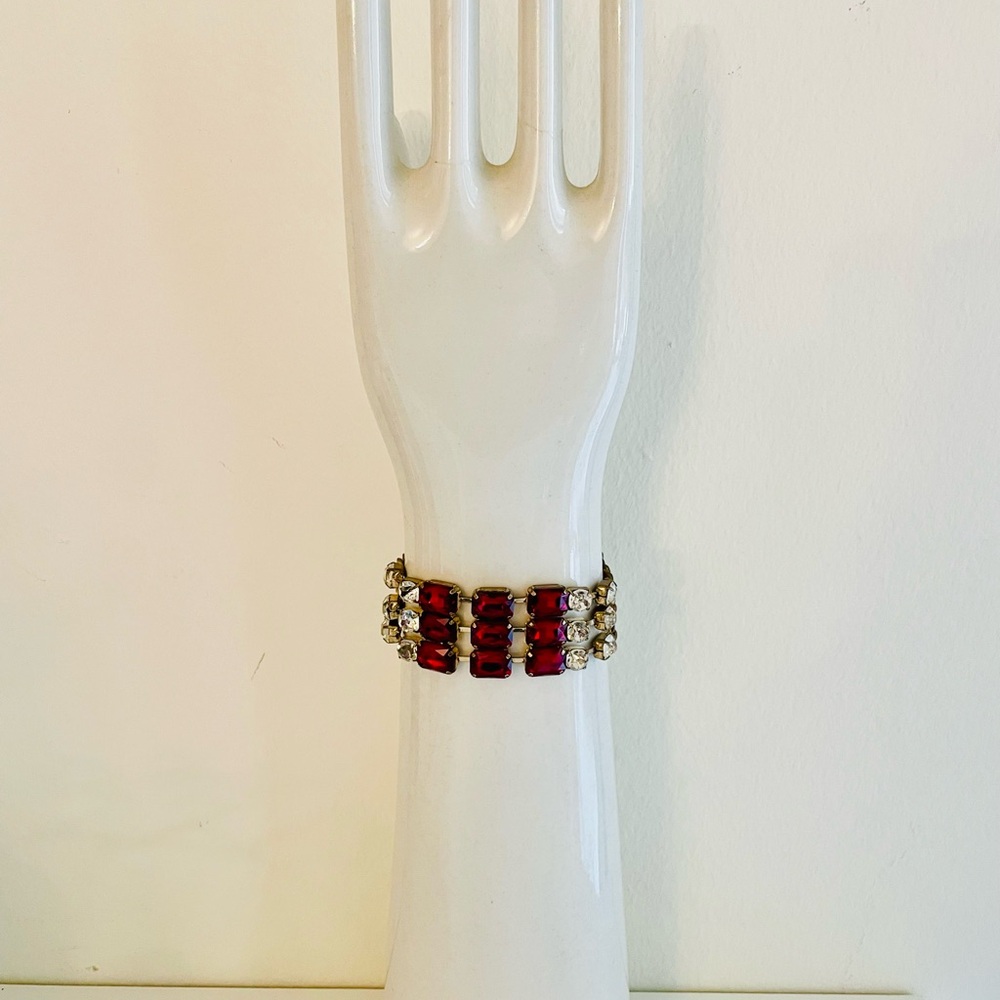 Vintage Red & White Crystal Bracelet “circa” 50s~60s